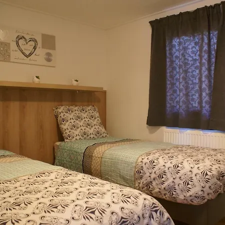 T'bakkersboschje Nummer 8 *