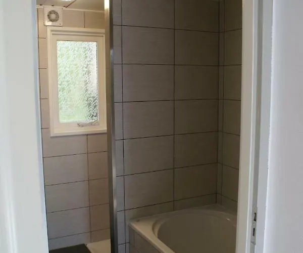 T'bakkersboschje Nummer 8 *